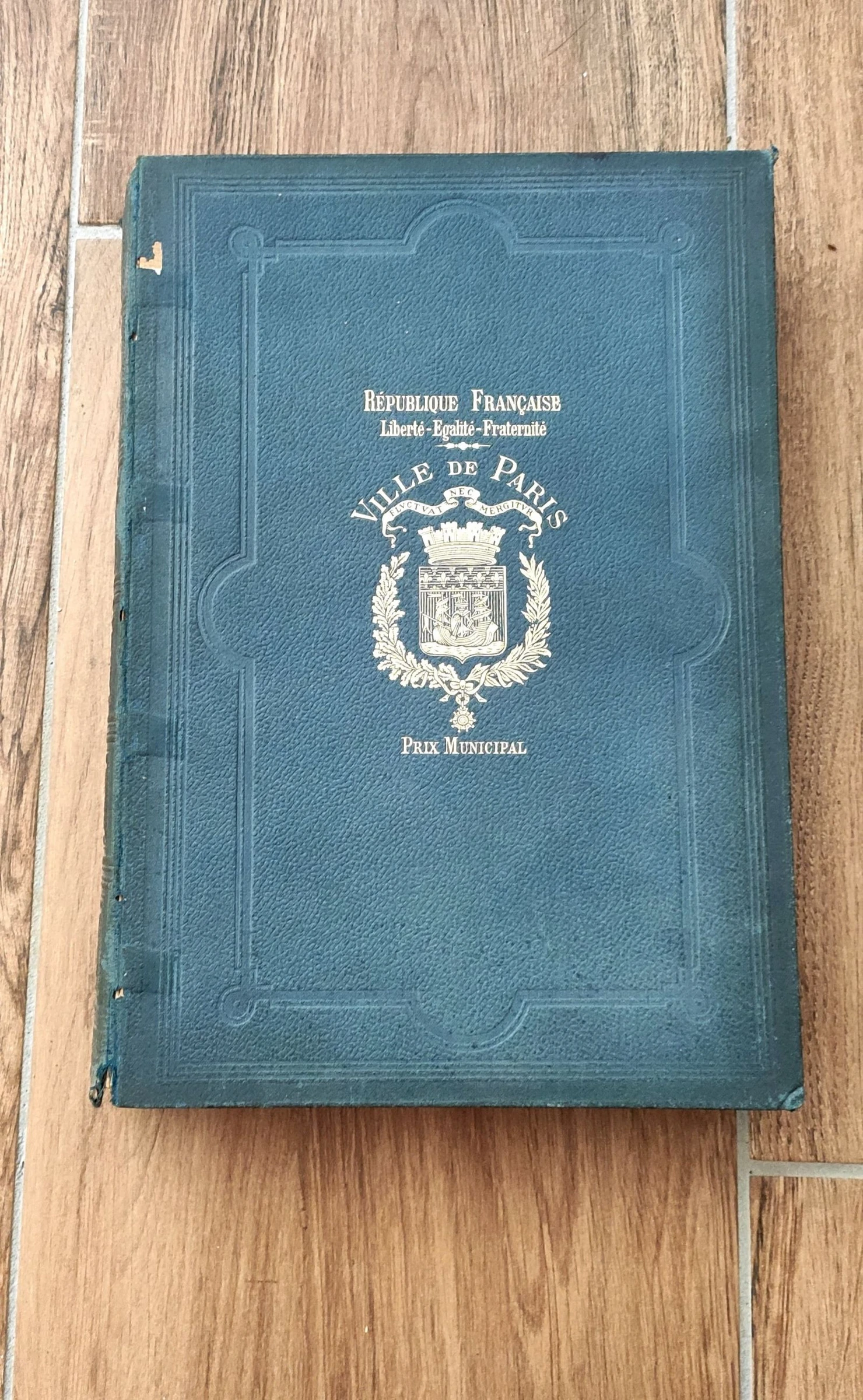 Paris, mémoire du sergent Bourgogne 